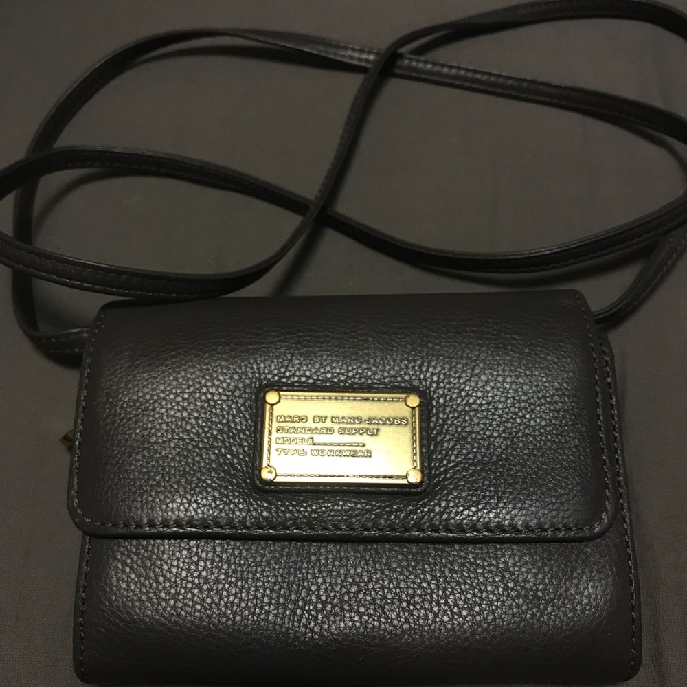 Marc by Marc Jacobs cross body purse